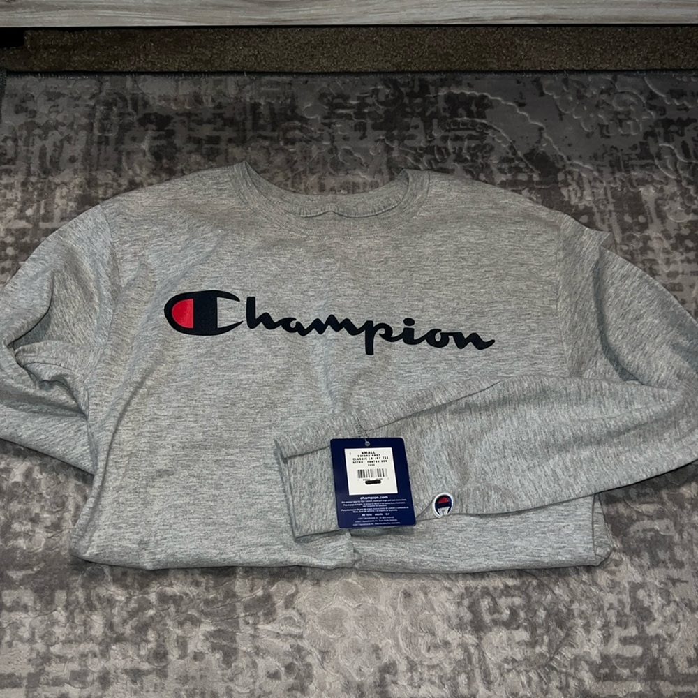 New with tags size small long sleeve champion shirt